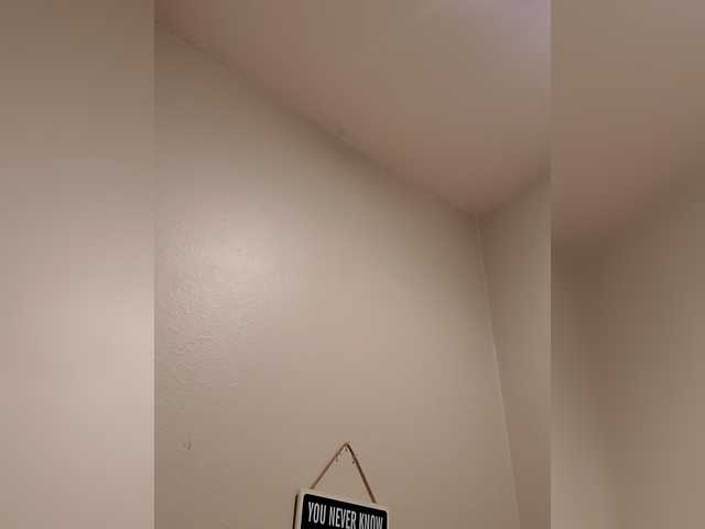 QueenAnitaDix's BongaCams show and profile