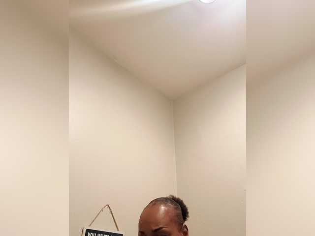 QueenAnitaDix live webcam show
