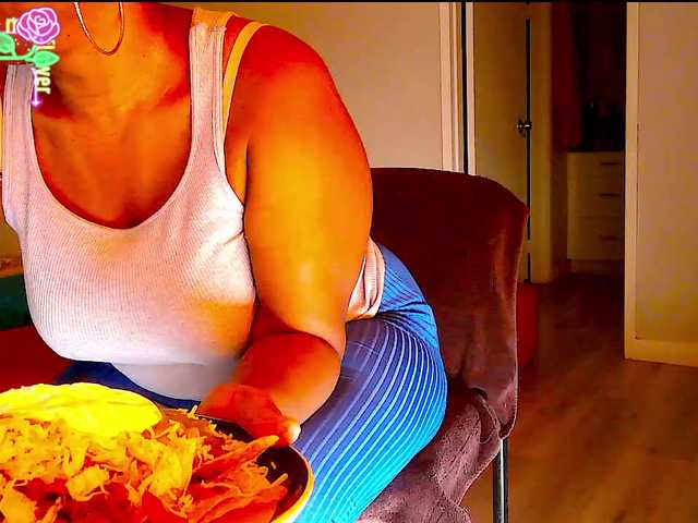QueenAnitaDix