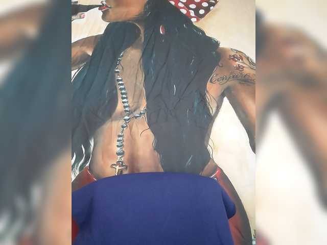 QueenAnitaDix