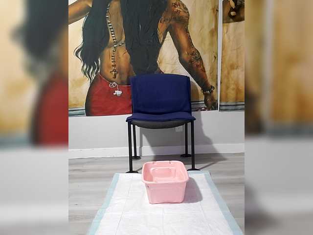 QueenAnitaDix's BongaCams show and profile