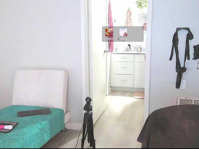 QueenAnitaDix live webcam show