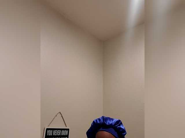 QueenAnitaDix live cam preview