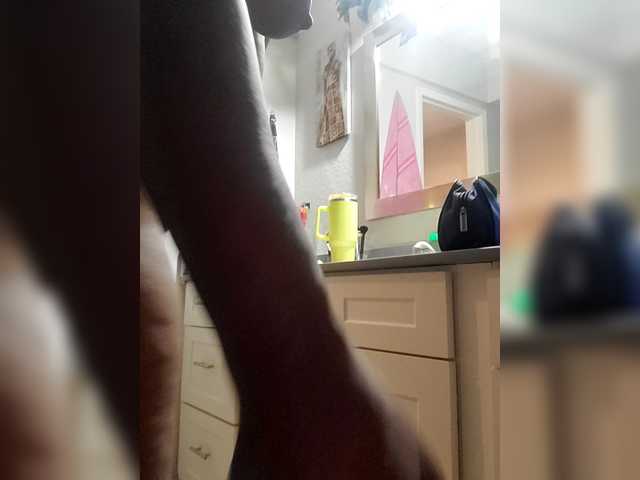 QueenAnitaDix