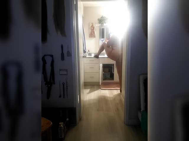 QueenAnitaDix