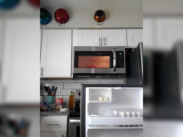 QueenAnitaDix's BongaCams show and profile