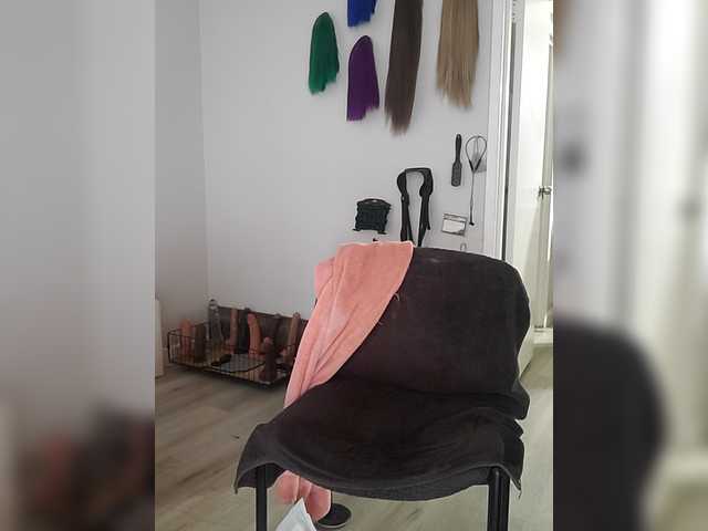 QueenAnitaDix
