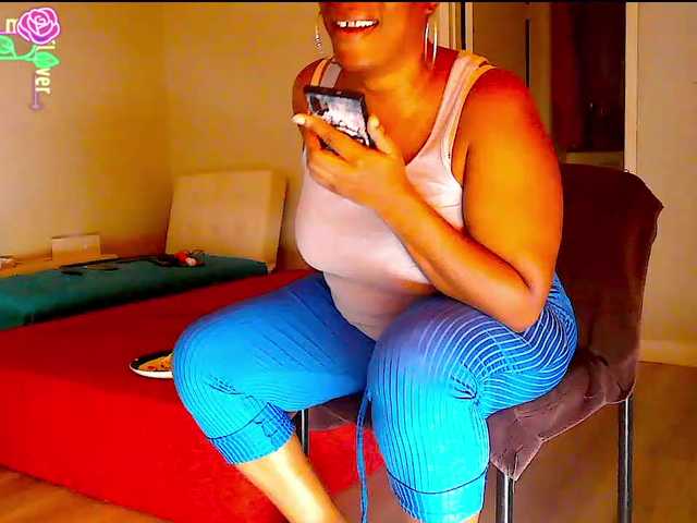 QueenAnitaDix