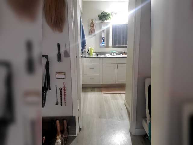 QueenAnitaDix