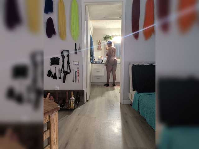 QueenAnitaDix