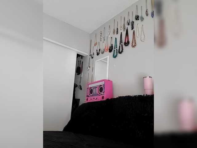 QueenAnitaDix
