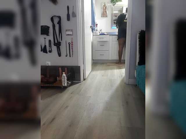 QueenAnitaDix
