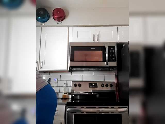 QueenAnitaDix's BongaCams show and profile