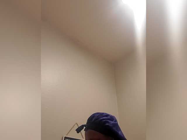 QueenAnitaDix's BongaCams show and profile