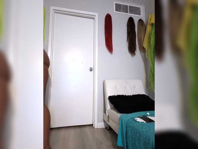 QueenAnitaDix live cam on BongaCams