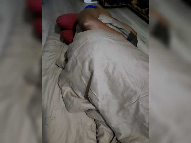 QueenAnitaDix live cam on BongaCams