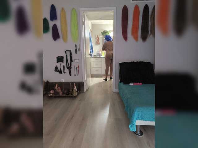 QueenAnitaDix