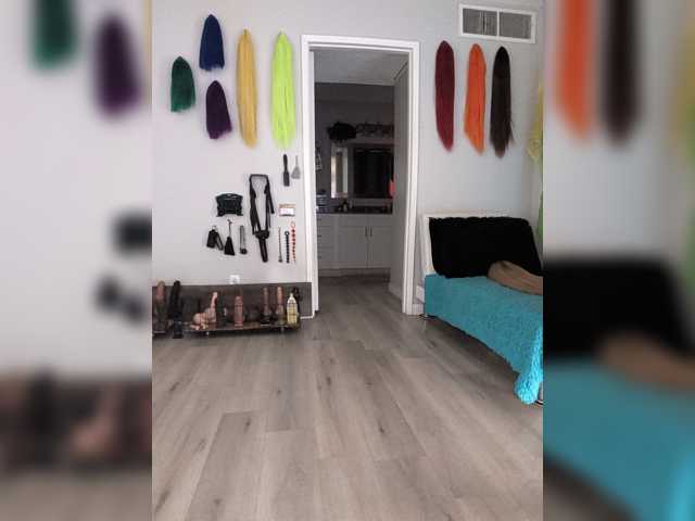 QueenAnitaDix