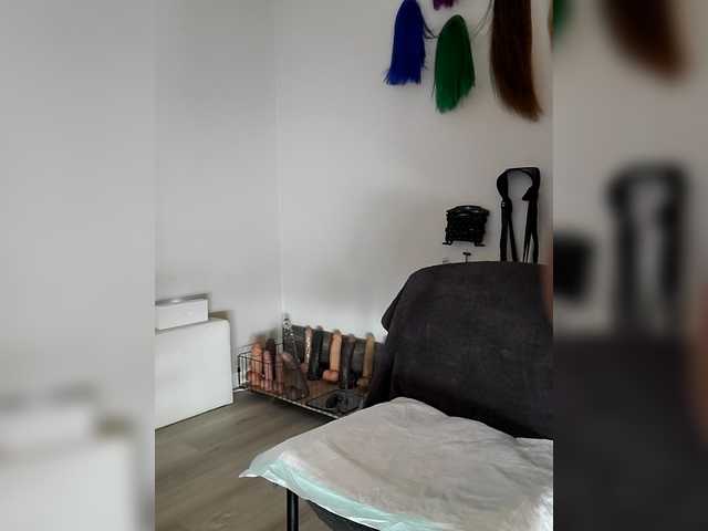 QueenAnitaDix