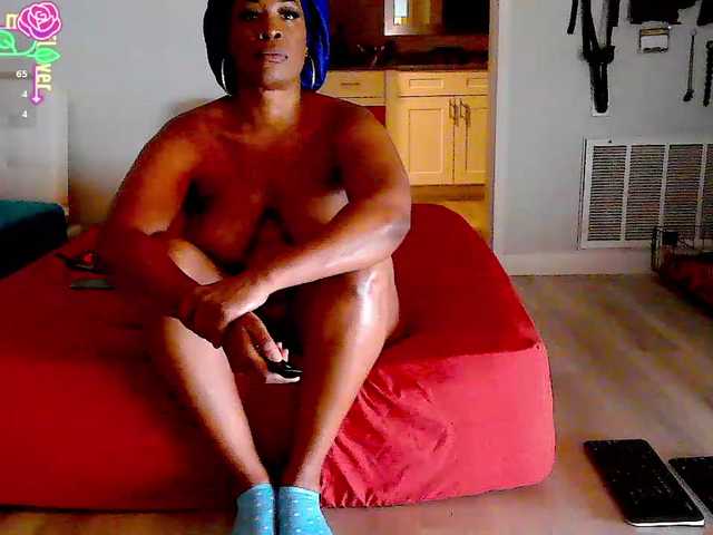 QueenAnitaDix