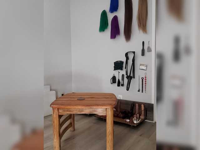QueenAnitaDix