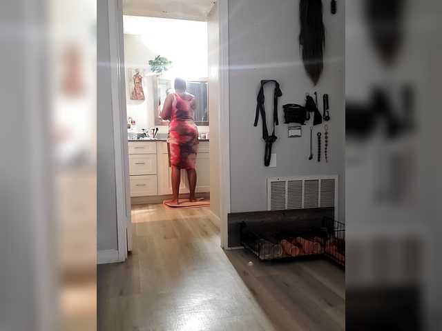 QueenAnitaDix