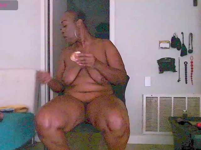 QueenAnitaDix