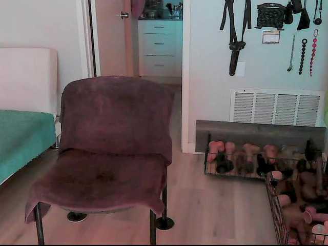 QueenAnitaDix