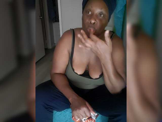 QueenAnitaDix