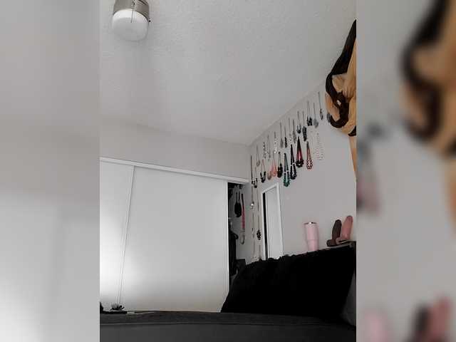 QueenAnitaDix's BongaCams show and profile