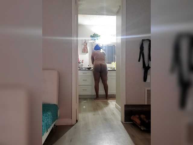 QueenAnitaDix