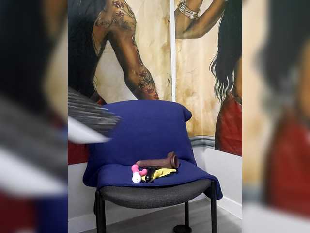 QueenAnitaDix