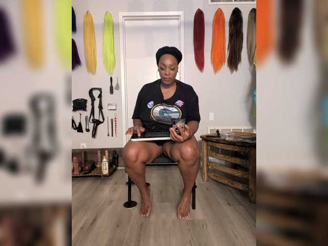 QueenAnitaDix