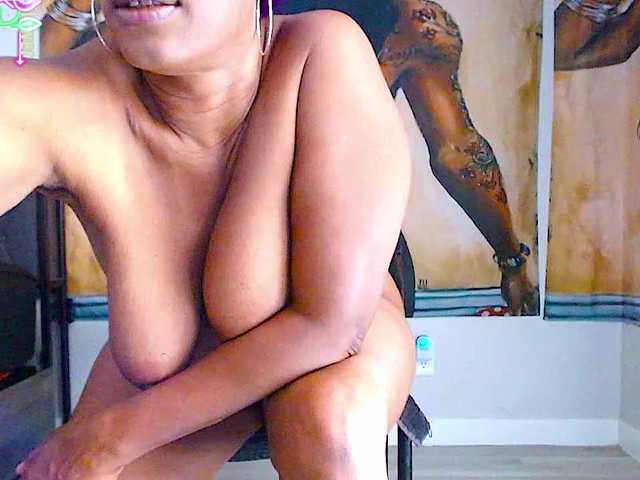 QueenAnitaDix