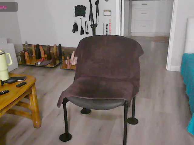 QueenAnitaDix