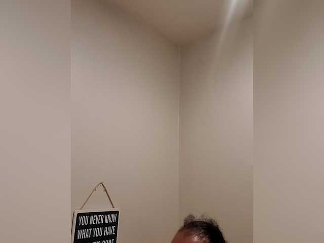 QueenAnitaDix live cam on BongaCams