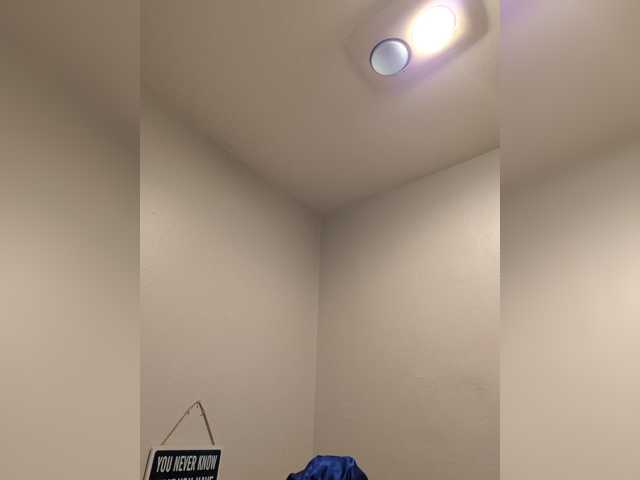 QueenAnitaDix, modèle webcam