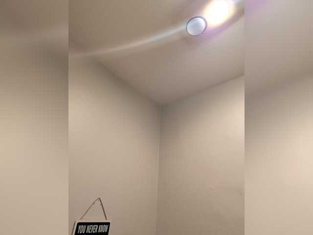 QueenAnitaDix live cam on BongaCams
