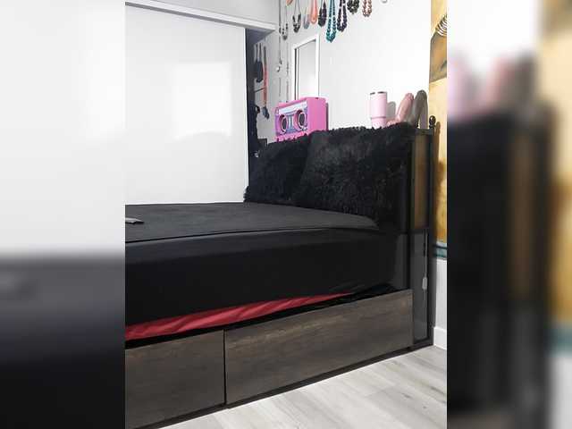 QueenAnitaDix