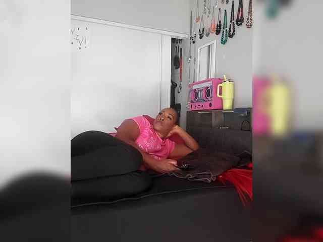 QueenAnitaDix