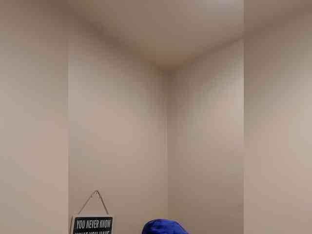 QueenAnitaDix webcam