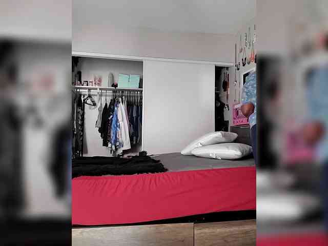 QueenAnitaDix webcam