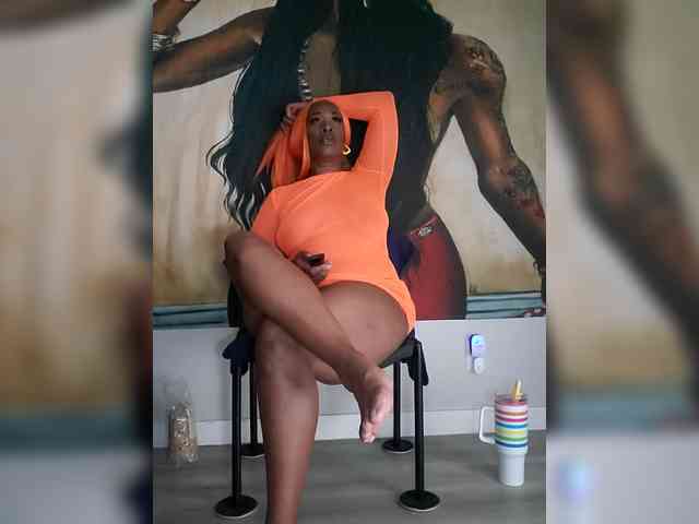 QueenAnitaDix