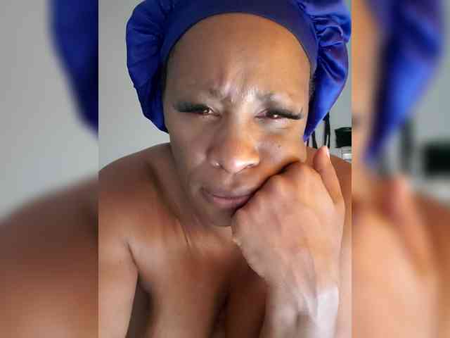 QueenAnitaDix