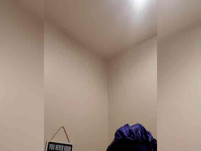 QueenAnitaDix webcam