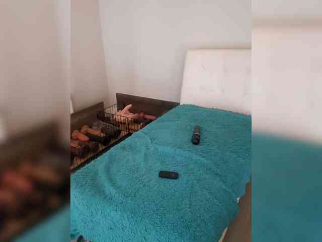 QueenAnitaDix webcam