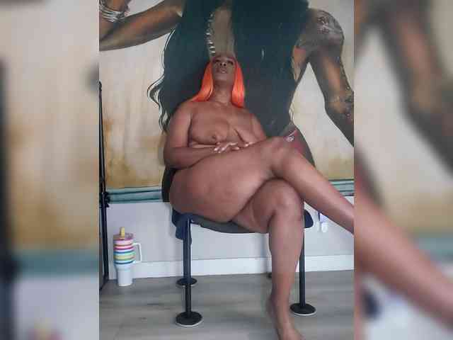 QueenAnitaDix webcam