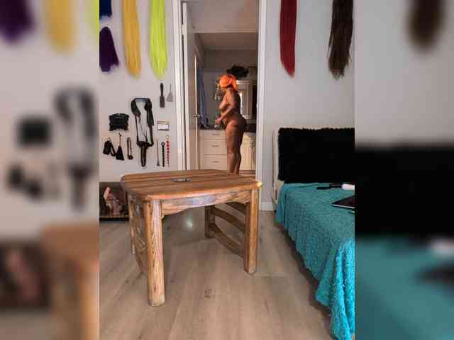 queenanitadix's live room