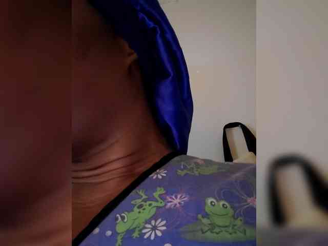 QueenAnitaDix webcam