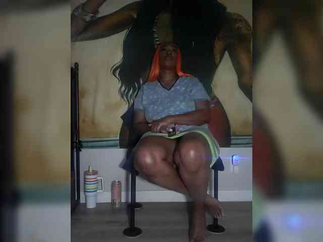QueenAnitaDix webcam